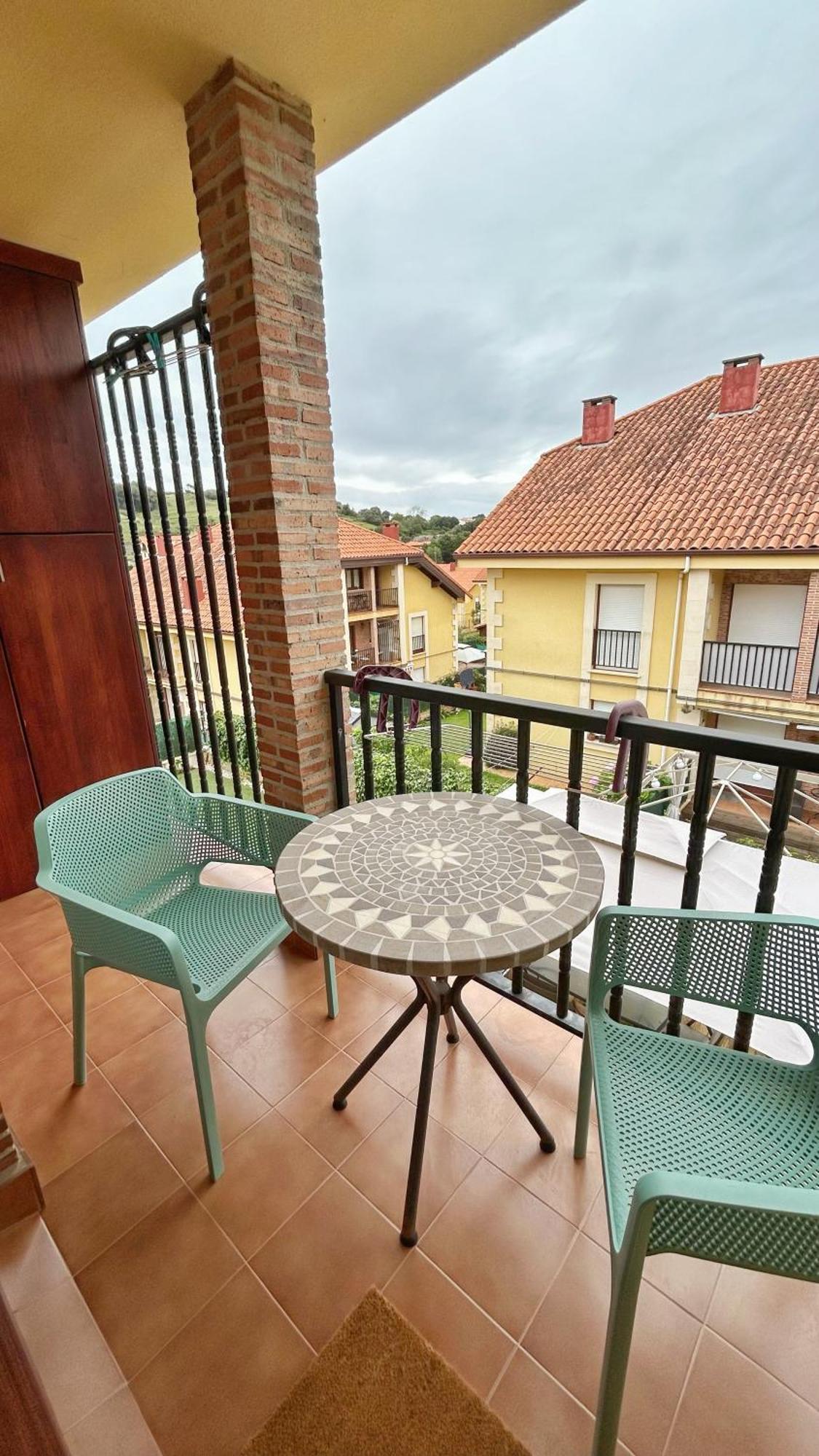 Comillas Bº Casasola - Residencial Lagos Azules - Netflix, Prime, Wifi & Free Indoor Parking Esterno foto